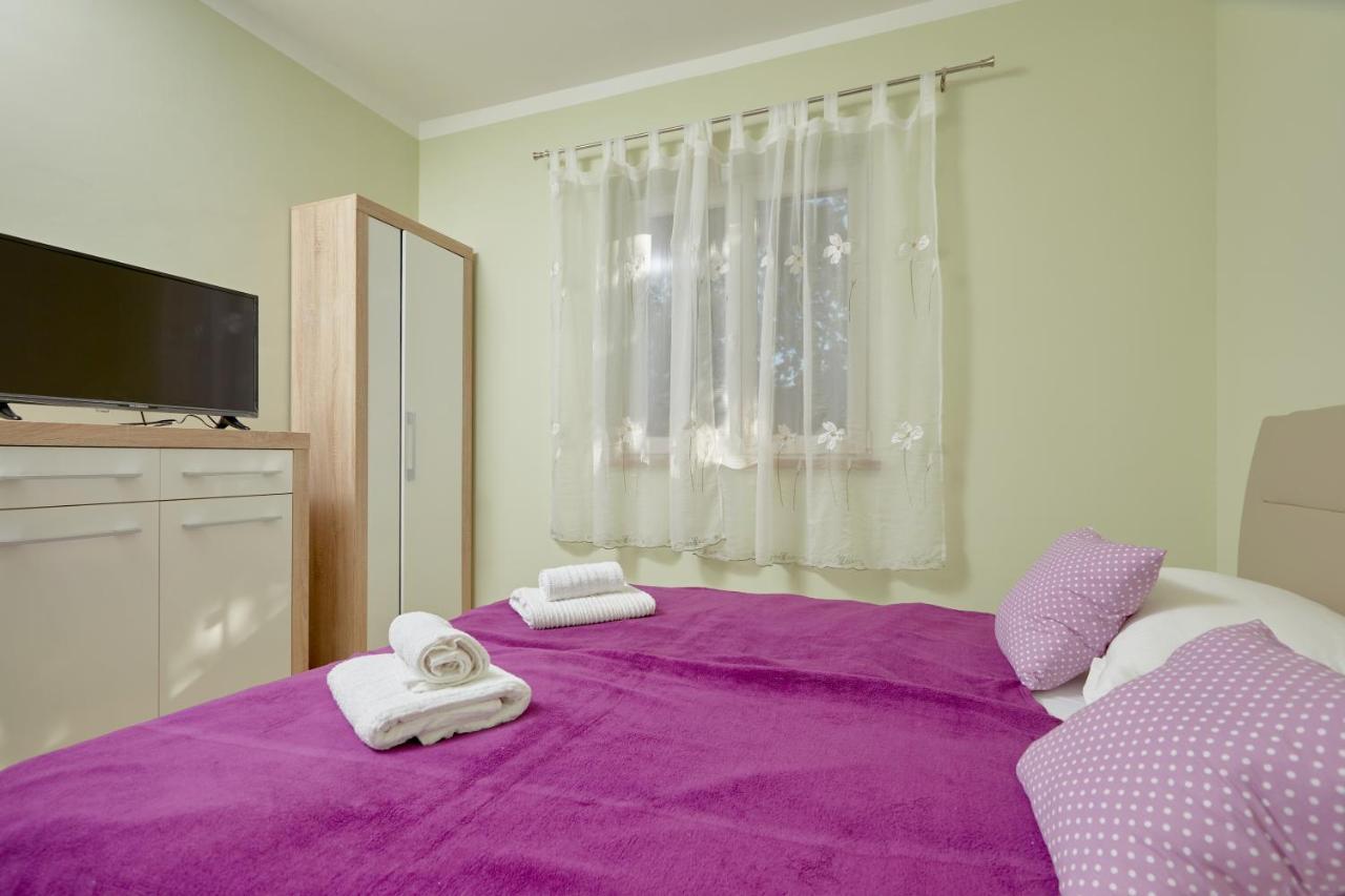 Apartments Nika Turanj Dış mekan fotoğraf