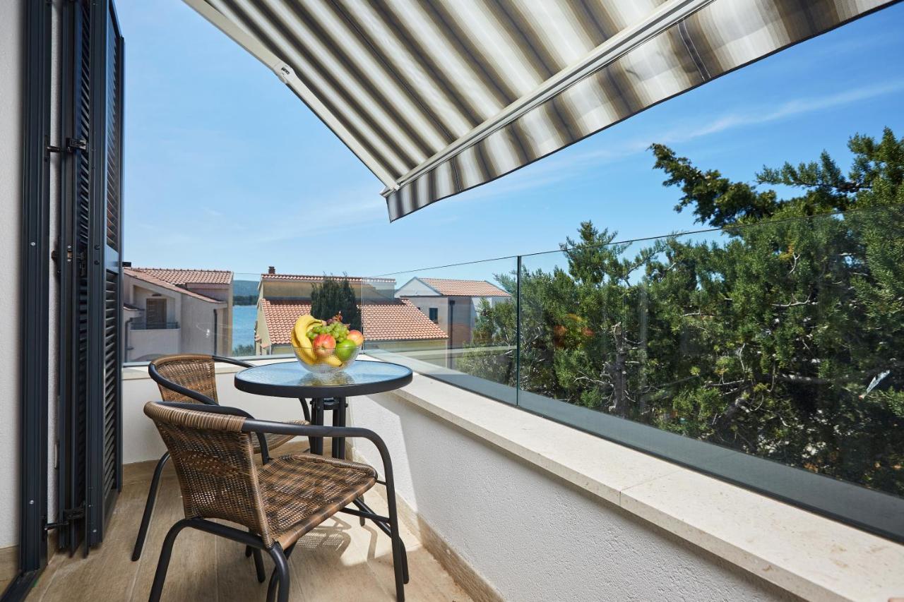 Apartments Nika Turanj Dış mekan fotoğraf